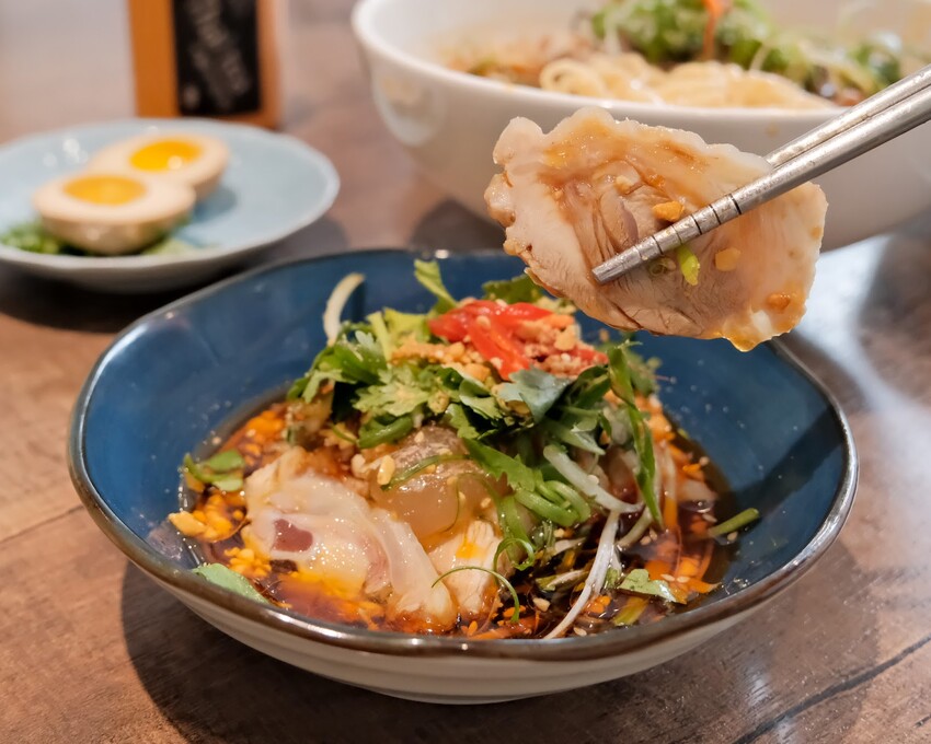 【板橋美食推薦】 二鬼麵舖-江子翠店~平價飯麵料理只要130元起!板橋小吃、麻辣美食推薦~捷運江子翠站必吃美食