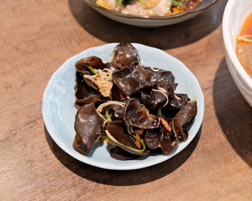 【板橋美食推薦】 二鬼麵舖-江子翠店~平價飯麵料理只要130元起!板橋小吃、麻辣美食推薦~捷運江子翠站必吃美食