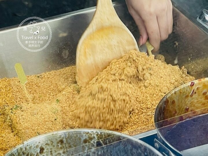 👄乾淨衛生，分店好幾家，這款台灣小吃，我的最愛～夜市起家的阿宗豬血糕（八德店）