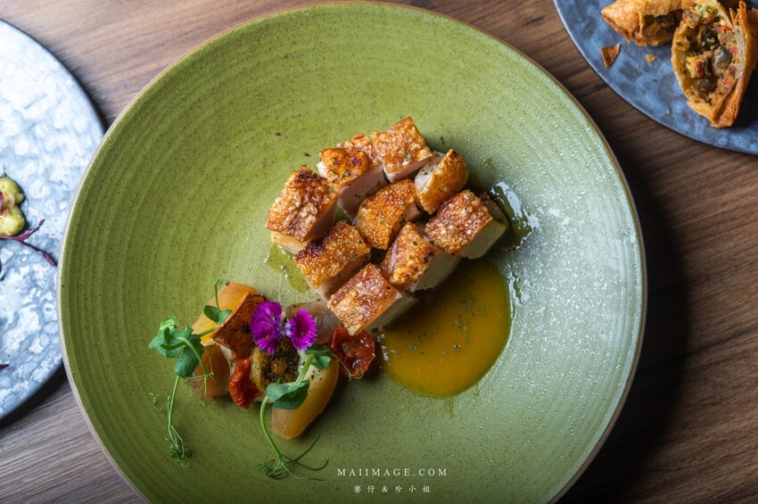 台中美食｜NK. Restaurant～歐陸料理與臺灣食材的完美結合，口味層次多主廚實力堅強，必點豬腳醋、油封鴨腿