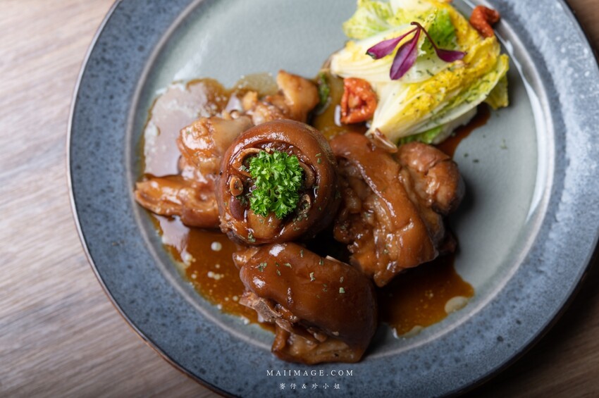 台中美食｜NK. Restaurant～歐陸料理與臺灣食材的完美結合，口味層次多主廚實力堅強，必點豬腳醋、油封鴨腿