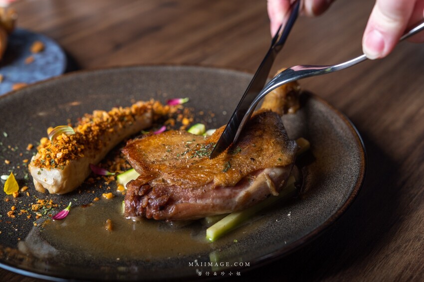 台中美食｜NK. Restaurant～歐陸料理與臺灣食材的完美結合，口味層次多主廚實力堅強，必點豬腳醋、油封鴨腿