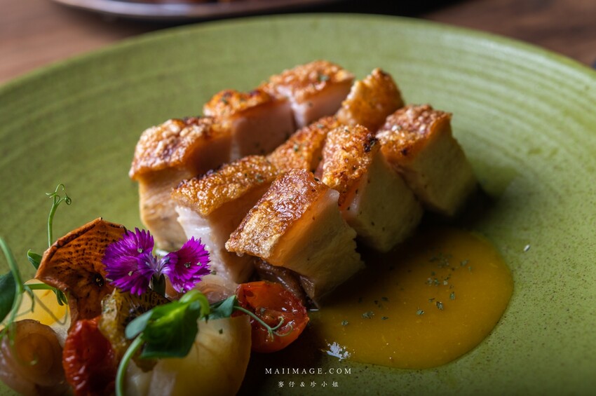 台中美食｜NK. Restaurant～歐陸料理與臺灣食材的完美結合，口味層次多主廚實力堅強，必點豬腳醋、油封鴨腿