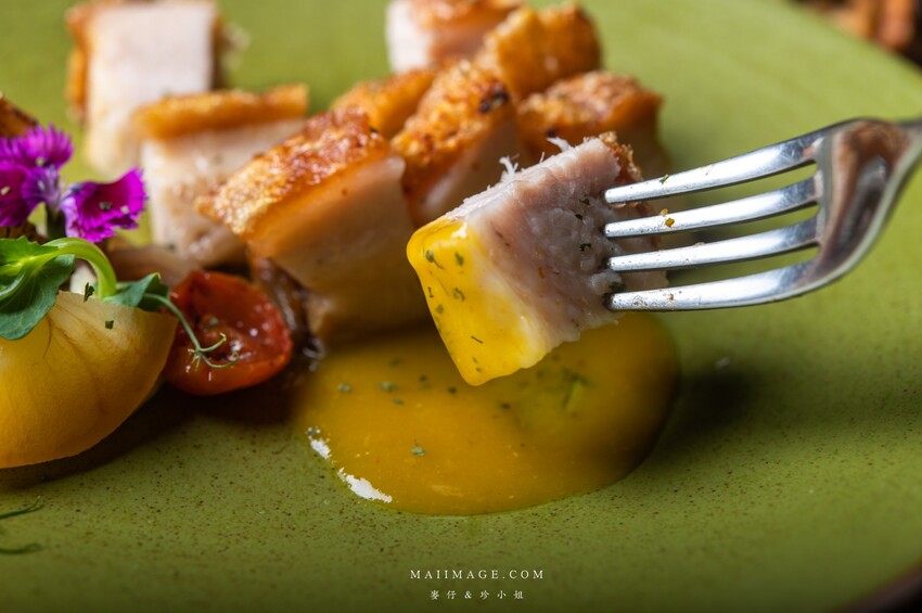 台中美食｜NK. Restaurant～歐陸料理與臺灣食材的完美結合，口味層次多主廚實力堅強，必點豬腳醋、油封鴨腿