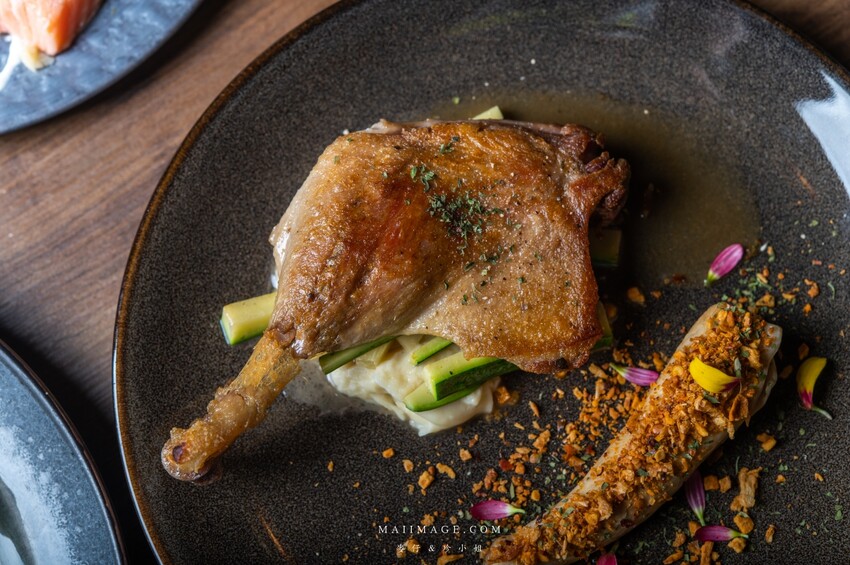 台中美食｜NK. Restaurant～歐陸料理與臺灣食材的完美結合，口味層次多主廚實力堅強，必點豬腳醋、油封鴨腿