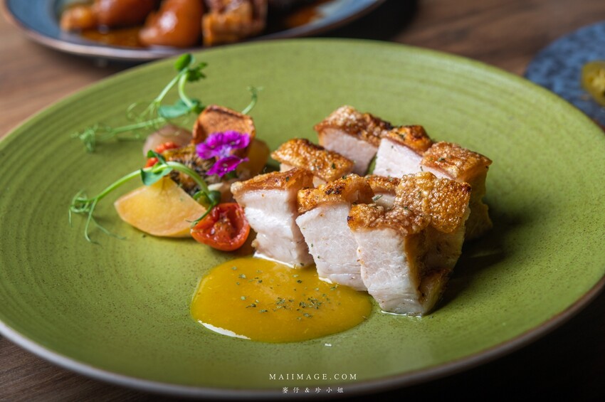 台中美食｜NK. Restaurant～歐陸料理與臺灣食材的完美結合，口味層次多主廚實力堅強，必點豬腳醋、油封鴨腿