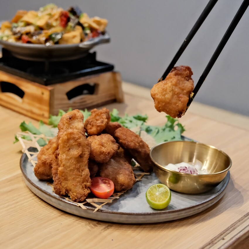 【桃園居酒屋推薦】參肆玖餐酒屋Bar 349～獨家台日創意料理只要99元起～還有私人包廂可以預約喔！桃園平價餐廳必吃～