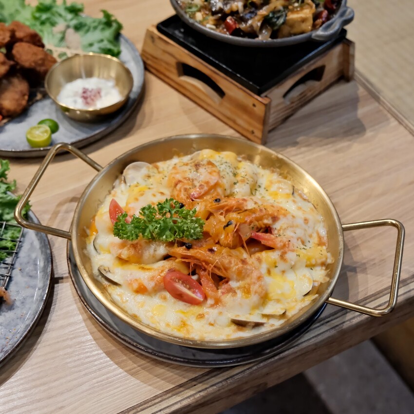 【桃園居酒屋推薦】參肆玖餐酒屋Bar 349～獨家台日創意料理只要99元起～還有私人包廂可以預約喔！桃園平價餐廳必吃～