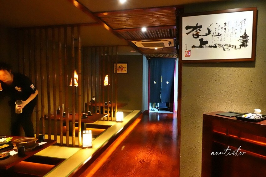 台北市中山區【台北】中山站｜李上LeeSang，來自首爾的韓式餐酒館，海鮮鍋巴湯、韓式炸雞，