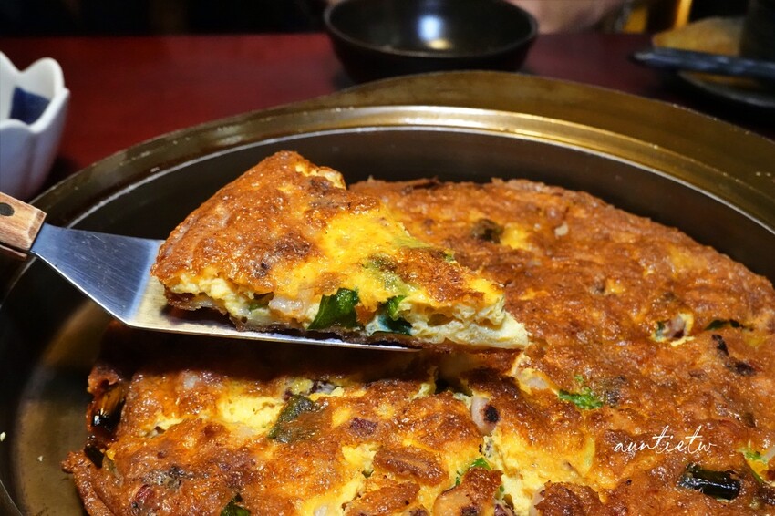 台北市中山區【台北】中山站｜李上LeeSang，來自首爾的韓式餐酒館，海鮮鍋巴湯、韓式炸雞，