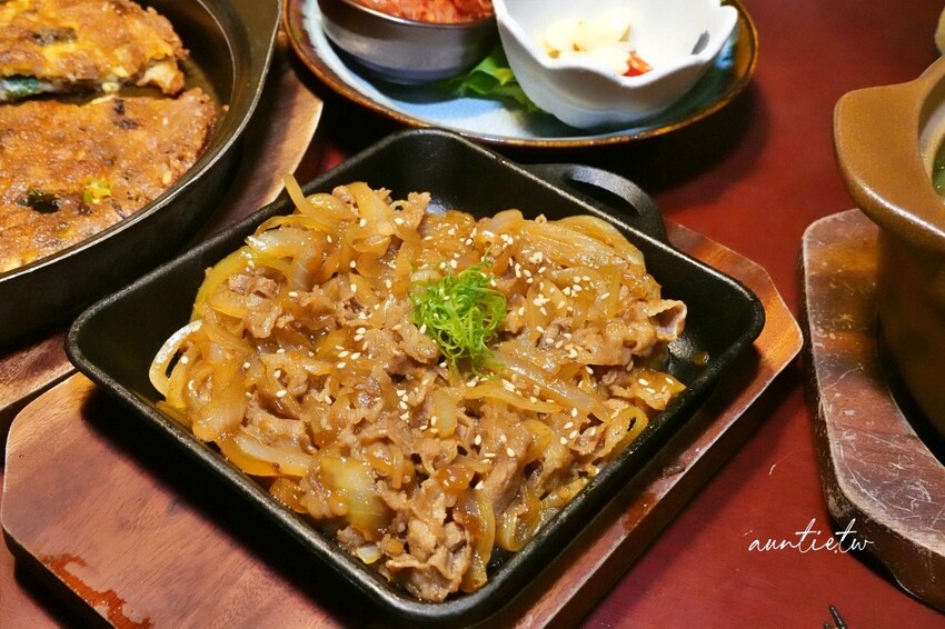 台北市中山區【台北】中山站｜李上LeeSang，來自首爾的韓式餐酒館，海鮮鍋巴湯、韓式炸雞，