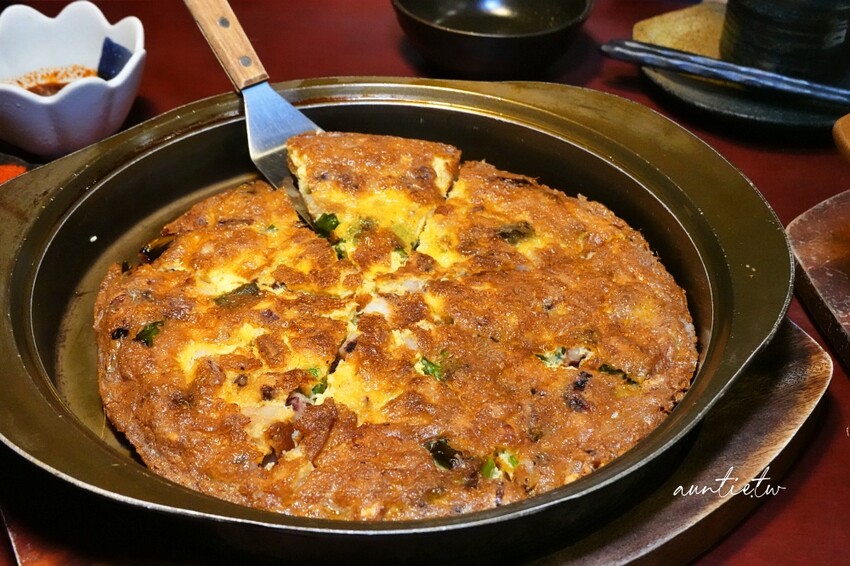 台北市中山區【台北】中山站｜李上LeeSang，來自首爾的韓式餐酒館，海鮮鍋巴湯、韓式炸雞，