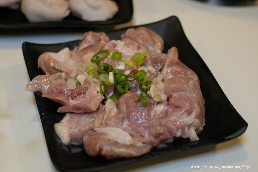 林口/龜山小火鍋推薦|開鍋OPEN POT林口長庚店~平價小火鍋,滷肉飯、王子麵、冬粉、飲品、霜淇淋等自助吧