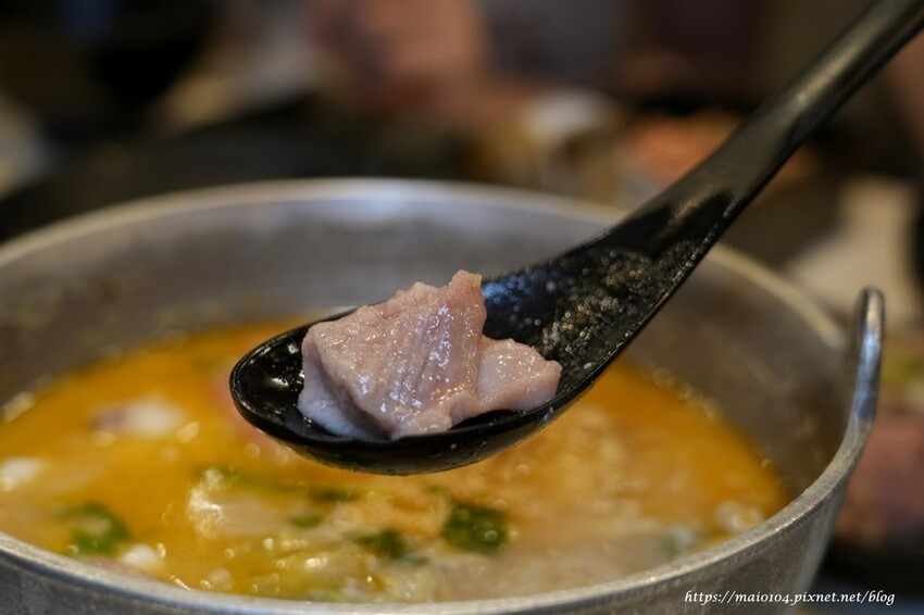 林口/龜山小火鍋推薦|開鍋OPEN POT林口長庚店~平價小火鍋,滷肉飯、王子麵、冬粉、飲品、霜淇淋等自助吧