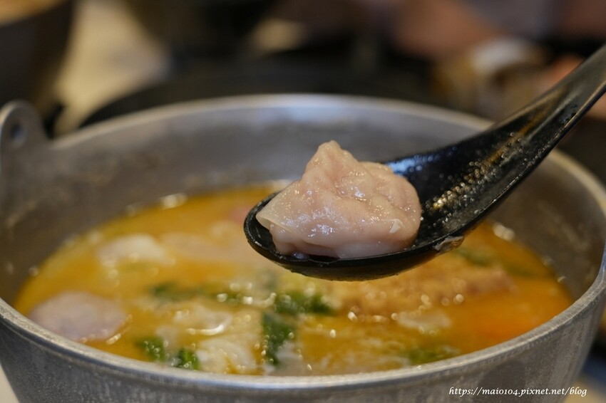 林口/龜山小火鍋推薦|開鍋OPEN POT林口長庚店~平價小火鍋,滷肉飯、王子麵、冬粉、飲品、霜淇淋等自助吧