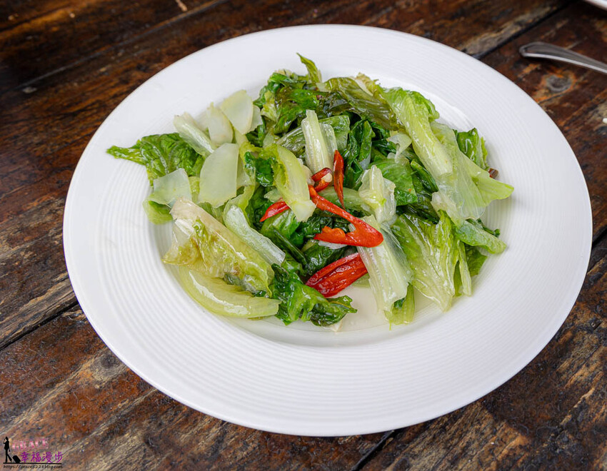 連江縣北竿鄉芹沃咖啡烘焙館｜北竿鄉馬祖–沒訂位吃不到的馬祖創意美食，大推老酒豬肉蛋披薩