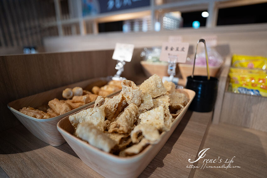 桃園火車站比臉大和牛吃到飽,7種湯底、咖哩飯、超過40種的火鍋蔬菜自助吧,最便宜只要398元起 @Irene's 食旅.時旅