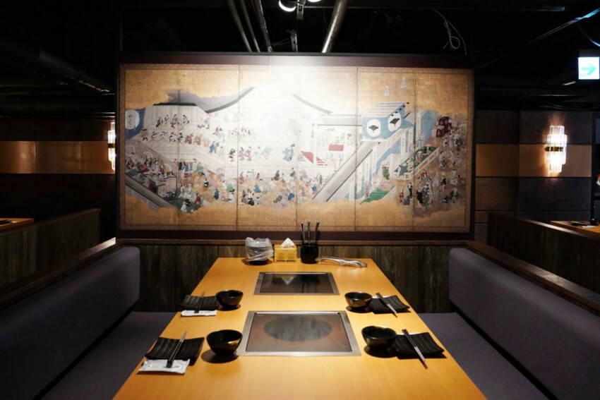 一整排自助區隨你夾！最便宜388元就能吃到飽，新鮮蔬菜、丸子火鍋料就近40種、飲料30種，還有咖哩飯、泰奶霜淇淋