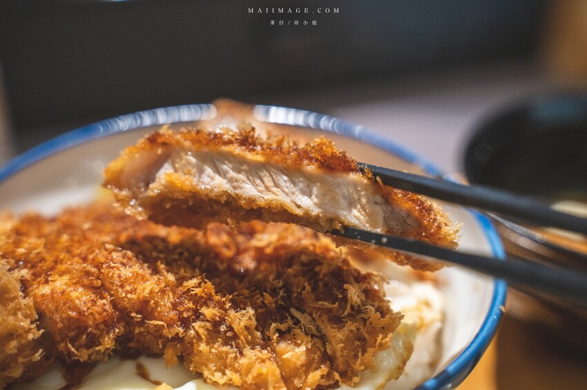 新北美食｜KATSU鑫 熟成豬排蓋飯～中和四號公園店新開幕！軟嫩多汁的人氣豬排蓋飯中永和也吃得到囉、捷運永