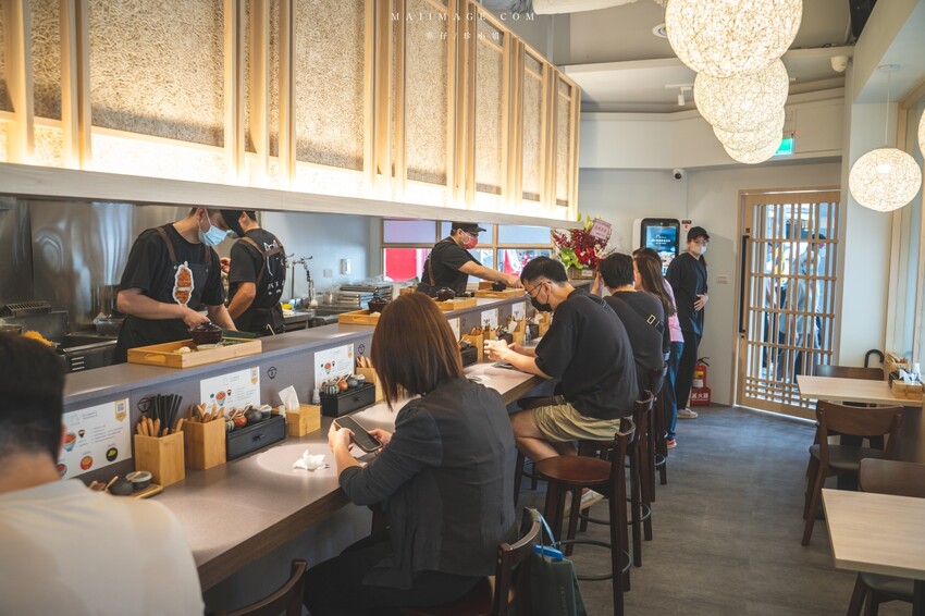 新北美食｜KATSU鑫 熟成豬排蓋飯～中和四號公園店新開幕！軟嫩多汁的人氣豬排蓋飯中永和也吃得到囉、捷運永