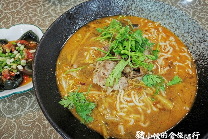 高雄。路竹》喲豆食堂。在地手作麵食館。