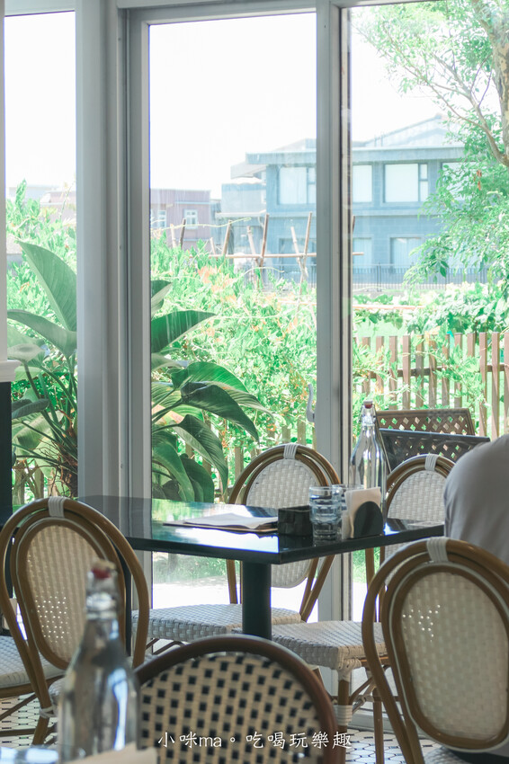 【五結親子景點】黑RURU CAFE｜宜蘭超人氣笑笑羊主題咖啡館！餐點好吃、互動餵羊 萌萌的太可愛啦，內附菜單、入園資訊，宜蘭寵物友善餐廳