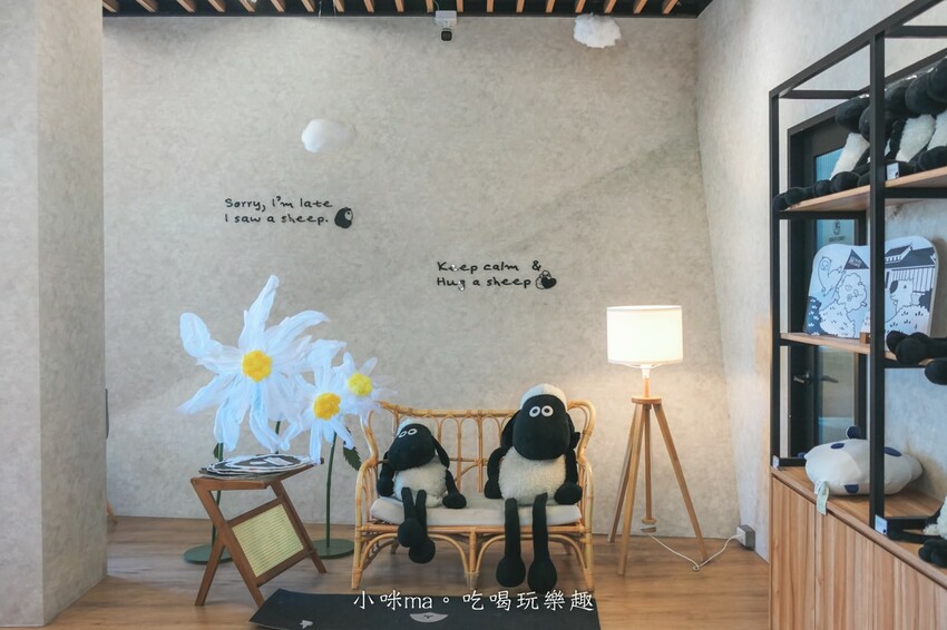 【五結親子景點】黑RURU CAFE｜宜蘭超人氣笑笑羊主題咖啡館！餐點好吃、互動餵羊 萌萌的太可愛啦，內附菜單、入園資訊，宜蘭寵物友善餐廳