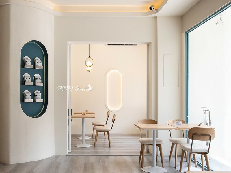 台中逢甲|uni cafe與你咖啡 -藍白色調韓系咖啡廳,對寵物很友善之外這裡有蔬食