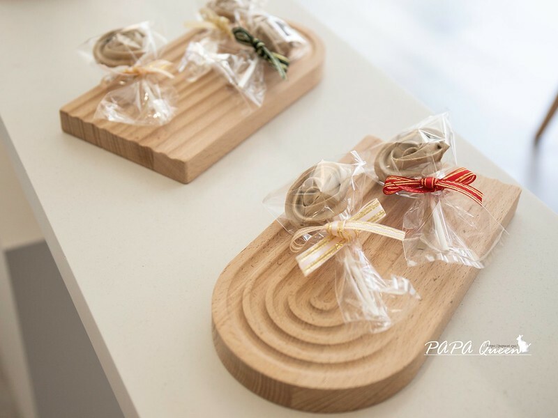 台中逢甲|uni cafe與你咖啡 -藍白色調韓系咖啡廳,對寵物很友善之外這裡有蔬食