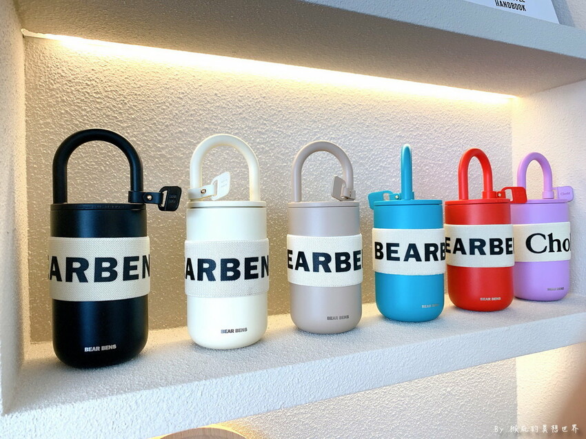 台中新開幕韓系咖啡廳就在逢甲，剛開幕就爆紅生意超好要排隊，乳酪蛋糕超好吃，寵物友善餐廳