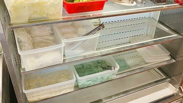 【台北美食】南港烤大學｜３５０元起燒烤吃到飽，隱藏在南港深山中的燒烤店