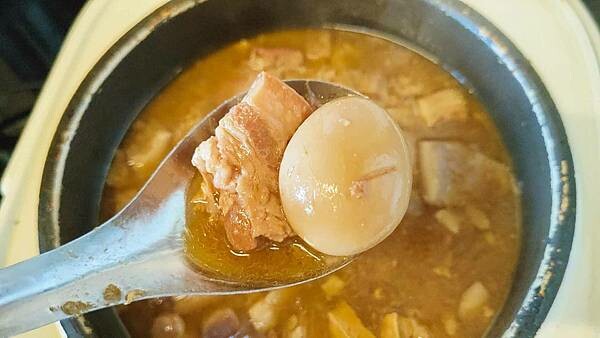 【台北美食】南港烤大學｜３５０元起燒烤吃到飽，隱藏在南港深山中的燒烤店