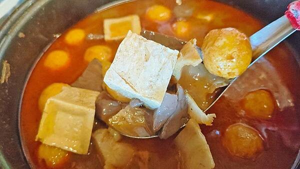 【台北美食】南港烤大學｜３５０元起燒烤吃到飽，隱藏在南港深山中的燒烤店