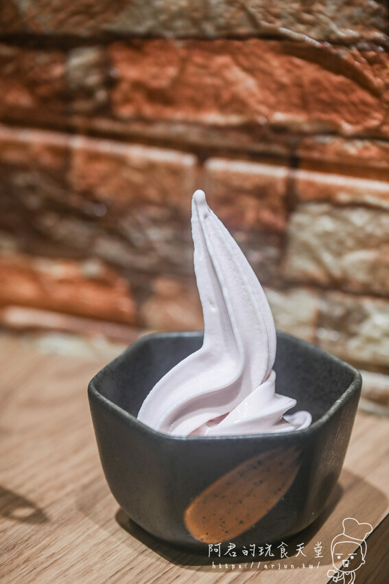 【台中】饗鍋物料理｜三層肉塔火烤兩吃，銅盤烤肉讓吃鍋更具樂趣｜台中西屯區火鍋推薦 » 阿君的玩食天堂