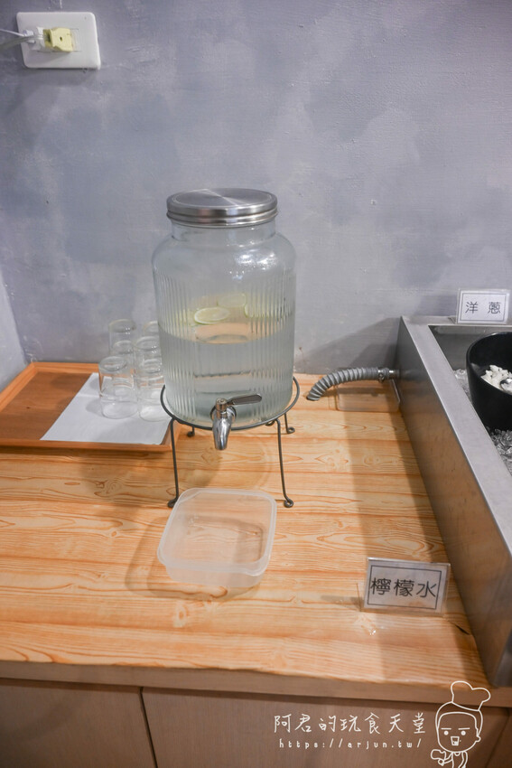 【台中】饗鍋物料理｜三層肉塔火烤兩吃，銅盤烤肉讓吃鍋更具樂趣｜台中西屯區火鍋推薦 » 阿君的玩食天堂