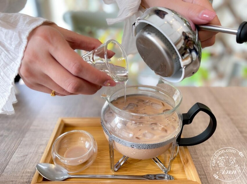 新竹|覺咖啡Jade Cafe 來杯有緣人專屬心靈特調咖啡 神明籤詩 自家烘焙咖啡豆 寧靜下午茶推薦 - 萱兒Ann玩樂生活