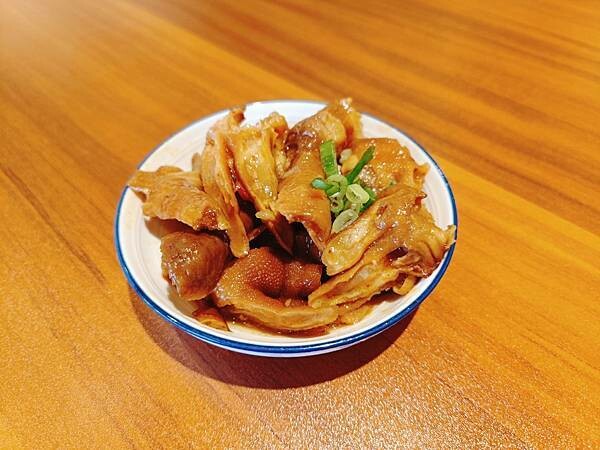 麵容餃好新竹店_手工水餃飽滿多汁/粄條滑嫩帶彈性/麻油粉肝超推薦軟嫩不乾柴/簡單又純粹的料理喚起你記憶中的味道