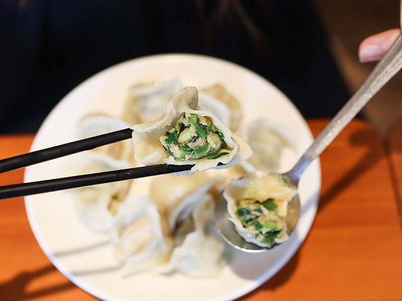 麵容餃好新竹店 獨特香脆油蔥加上2016國宴粄條插旗新竹 台式復古又文青的古早味麵食館