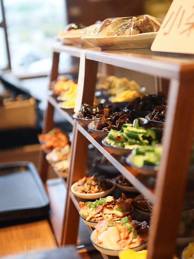 麵容餃好新竹店 獨特香脆油蔥加上2016國宴粄條插旗新竹 台式復古又文青的古早味麵食館