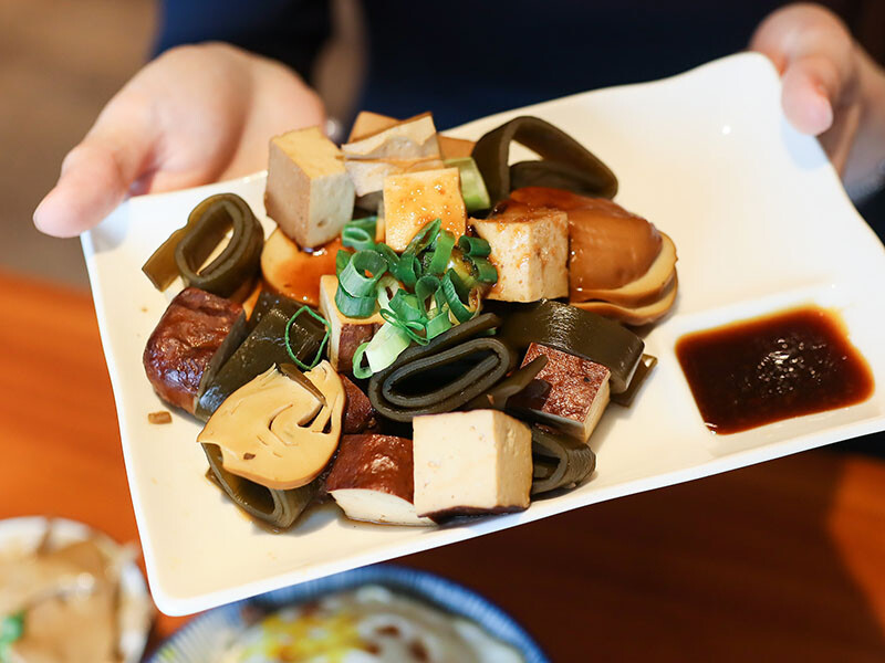 麵容餃好新竹店 獨特香脆油蔥加上2016國宴粄條插旗新竹 台式復古又文青的古早味麵食館