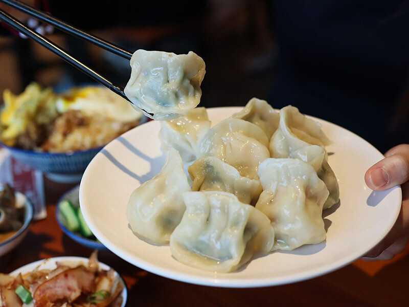 麵容餃好新竹店 獨特香脆油蔥加上2016國宴粄條插旗新竹 台式復古又文青的古早味麵食館
