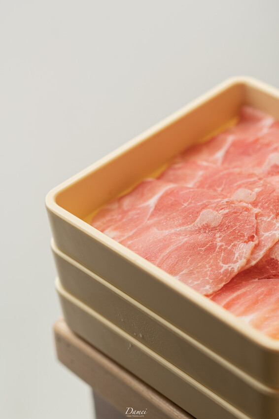 高雄前鎮|村上一小鍋-單人小火鍋也能優雅地品嚐,充滿昭和感的小火鍋店 - 大妹 Damei|台北咖啡廳、韓國旅遊、台北美食、台灣旅宿