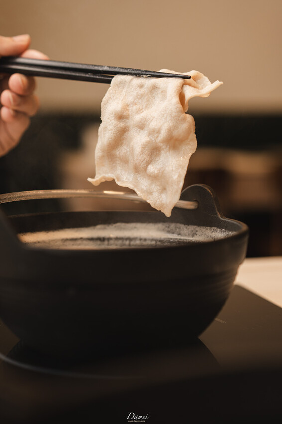 高雄前鎮|村上一小鍋-單人小火鍋也能優雅地品嚐,充滿昭和感的小火鍋店 - 大妹 Damei|台北咖啡廳、韓國旅遊、台北美食、台灣旅宿