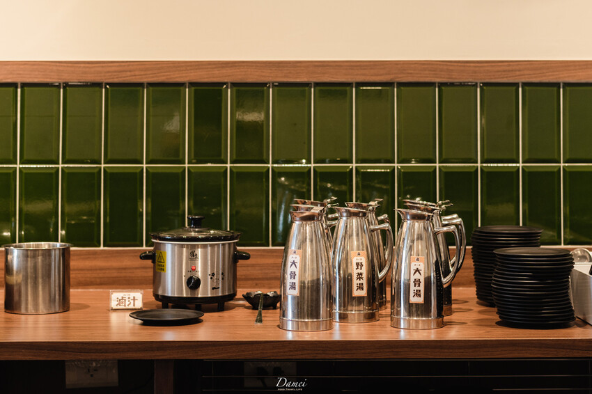 高雄前鎮|村上一小鍋-單人小火鍋也能優雅地品嚐,充滿昭和感的小火鍋店 - 大妹 Damei|台北咖啡廳、韓國旅遊、台北美食、台灣旅宿