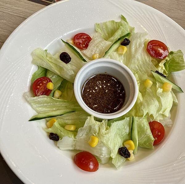 台北市信義區【美食】瀧厚炙燒熟成牛排|精緻的濕式熟成牛排|羅宋湯喝到飽