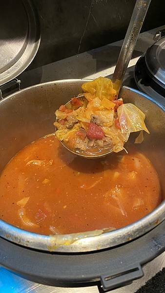 台北市信義區【美食】瀧厚炙燒熟成牛排|精緻的濕式熟成牛排|羅宋湯喝到飽