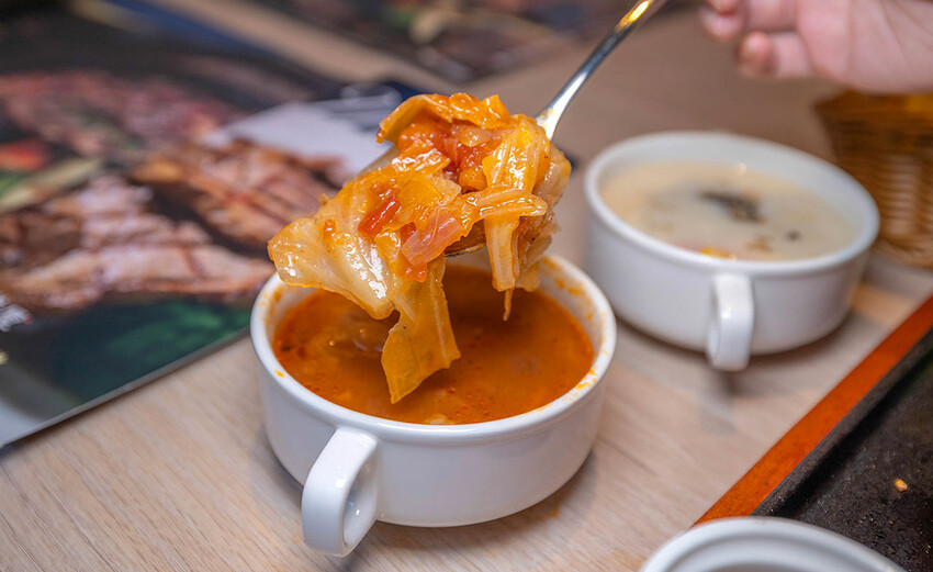 瀧厚炙燒熟成牛排信義att店 瀧厚炙燒熟成牛排信義att店