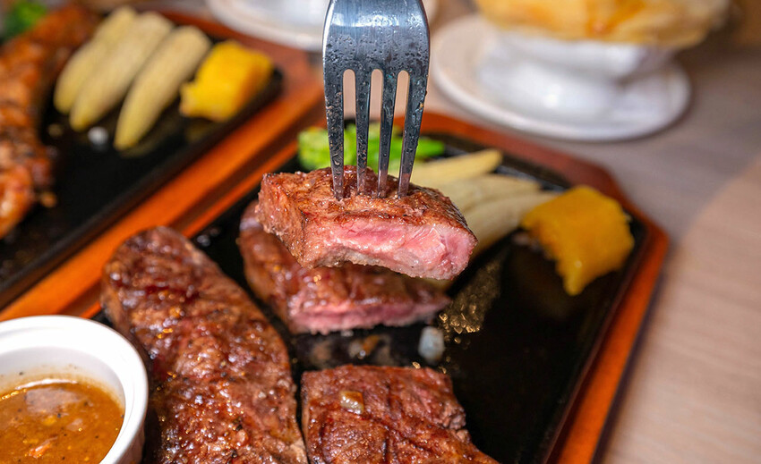 瀧厚炙燒熟成牛排信義att店 瀧厚炙燒熟成牛排信義att店