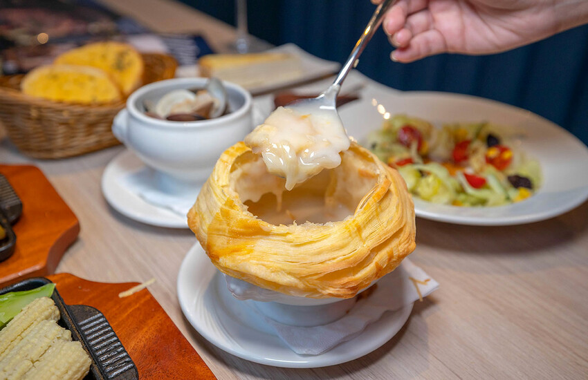 瀧厚炙燒熟成牛排信義att店 瀧厚炙燒熟成牛排信義att店