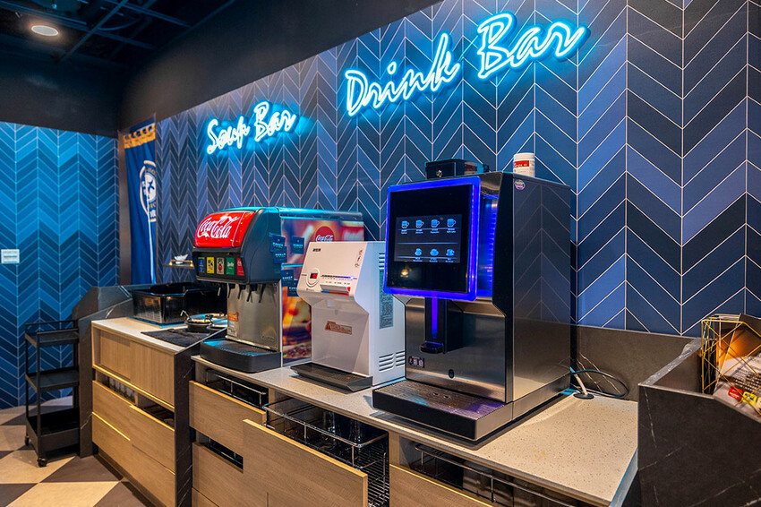 瀧厚炙燒熟成牛排信義att店 瀧厚炙燒熟成牛排信義att店